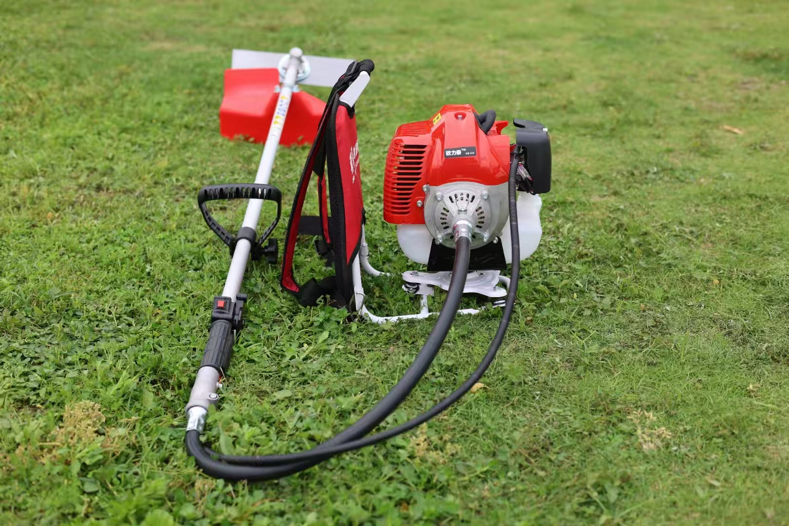 Backpack  4 Stroke Hand Grass Cutting Machine GASOLINE GARSS CUTTER BRUSH CUTTER