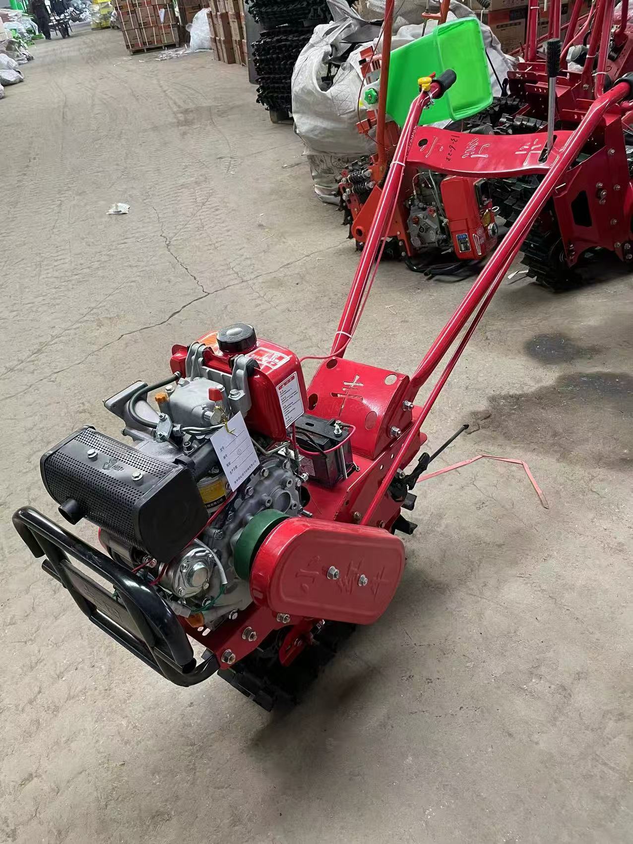 Multifuctional Agricultural Track Micro tiller machinery  Gasoline Diesel Engine