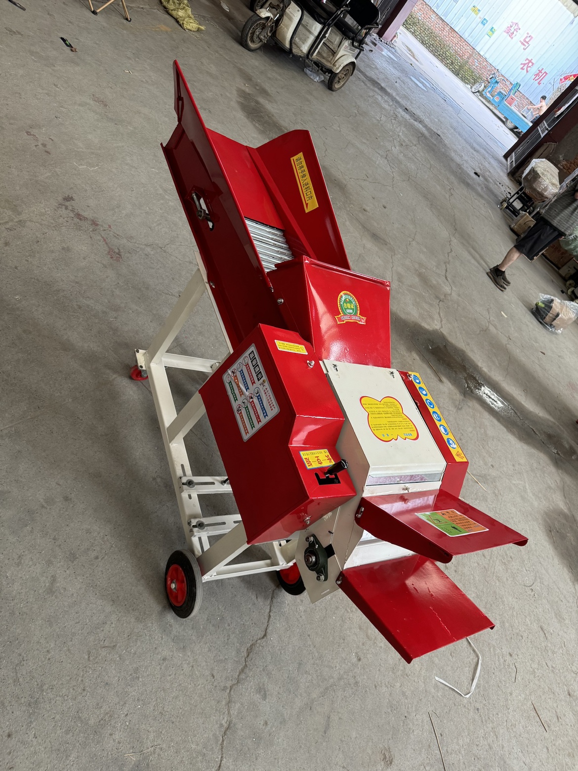 Wholesale Hot Sale Small Mini Chaff Cutter Machine  Farm Machinery Animal Feed C