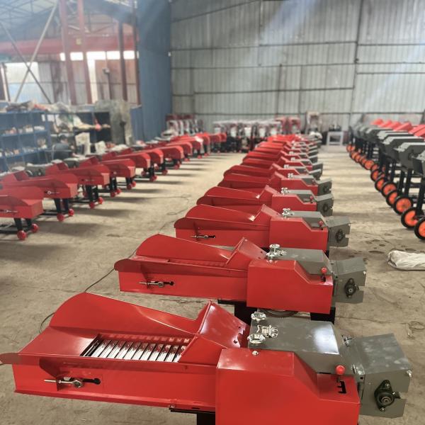 Wholesale Hot Sale Small Mini Chaff Cutter Machine  Farm Machinery Animal Feed C