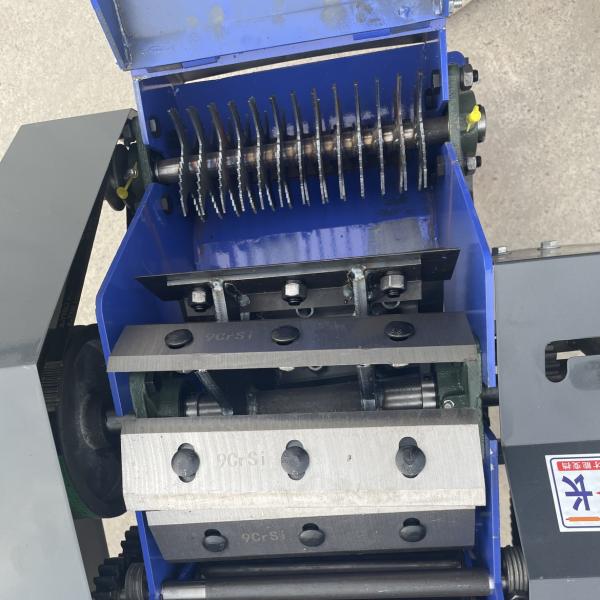 Wholesale Hot Sale Small Mini Chaff Cutter Machine  Farm Machinery Animal Feed C